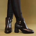 Bota de Couro Feminina Cano Curto - Moderi